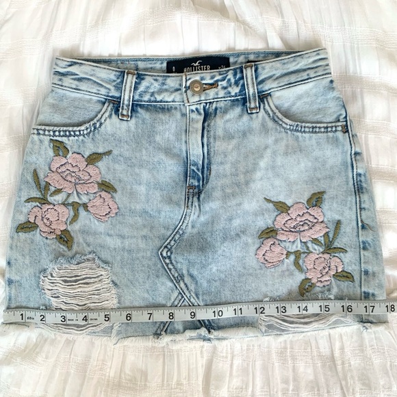Hollister ~ 100% Cotton Lilac Flower Embroidered Denim Jean High Rise Skirt! - Picture 9 of 9